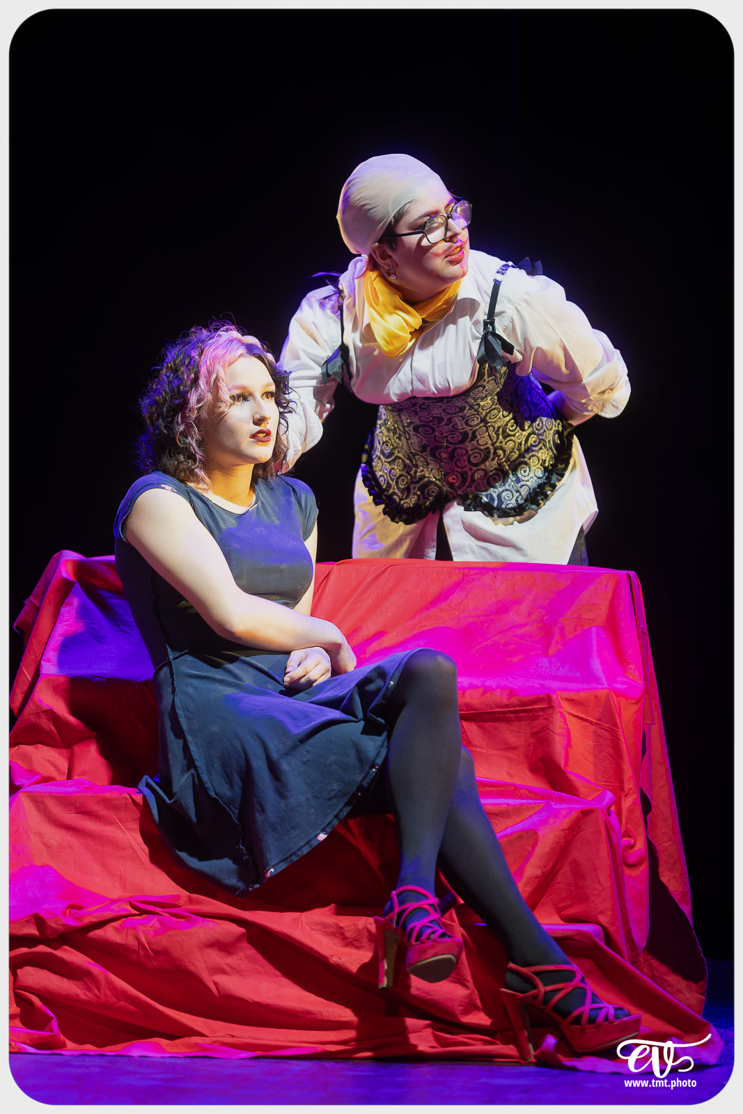 BLANCHE-NEIGE FOUTUE FORET